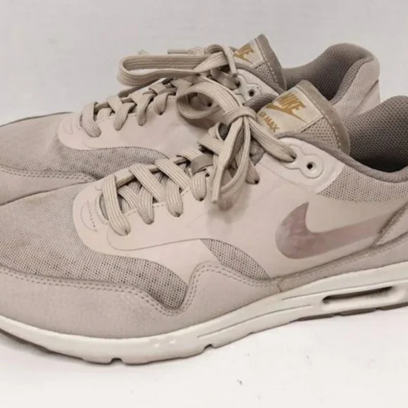 Nike Air Max Ultra Essentials String Iron Metallic Womens size